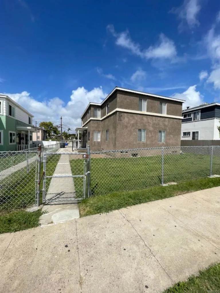 331 5th Street - Photo 1