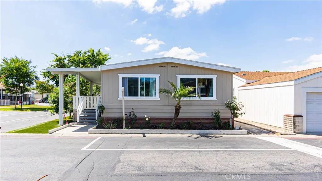5815 La Palma - Photo 1