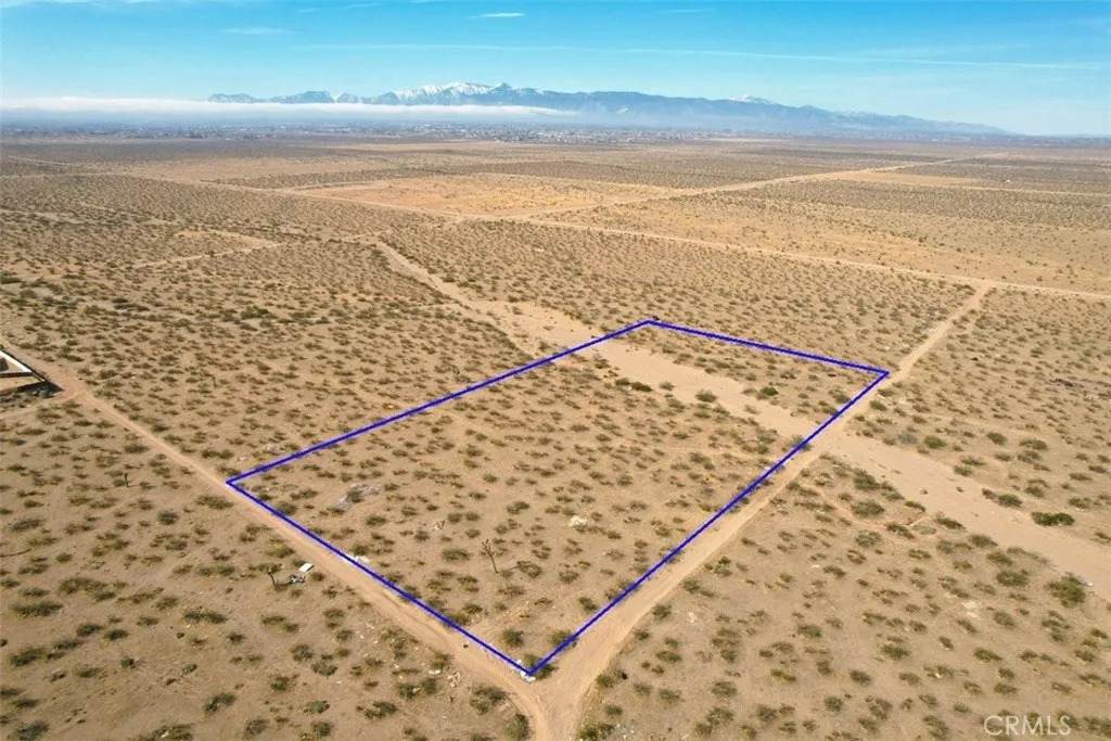 8 Maricopa - Photo 1
