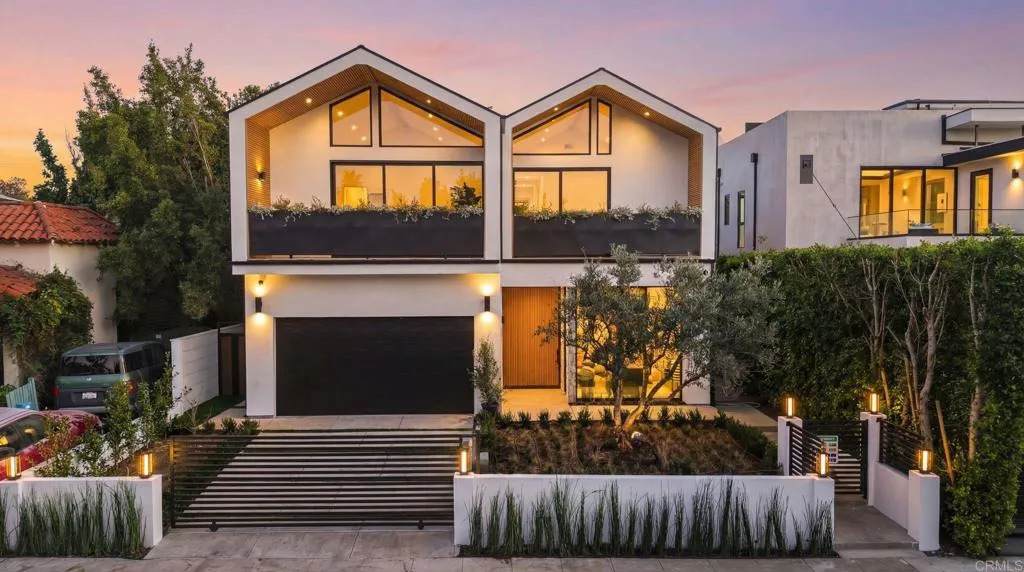 824 Curson Avenue - Photo 1