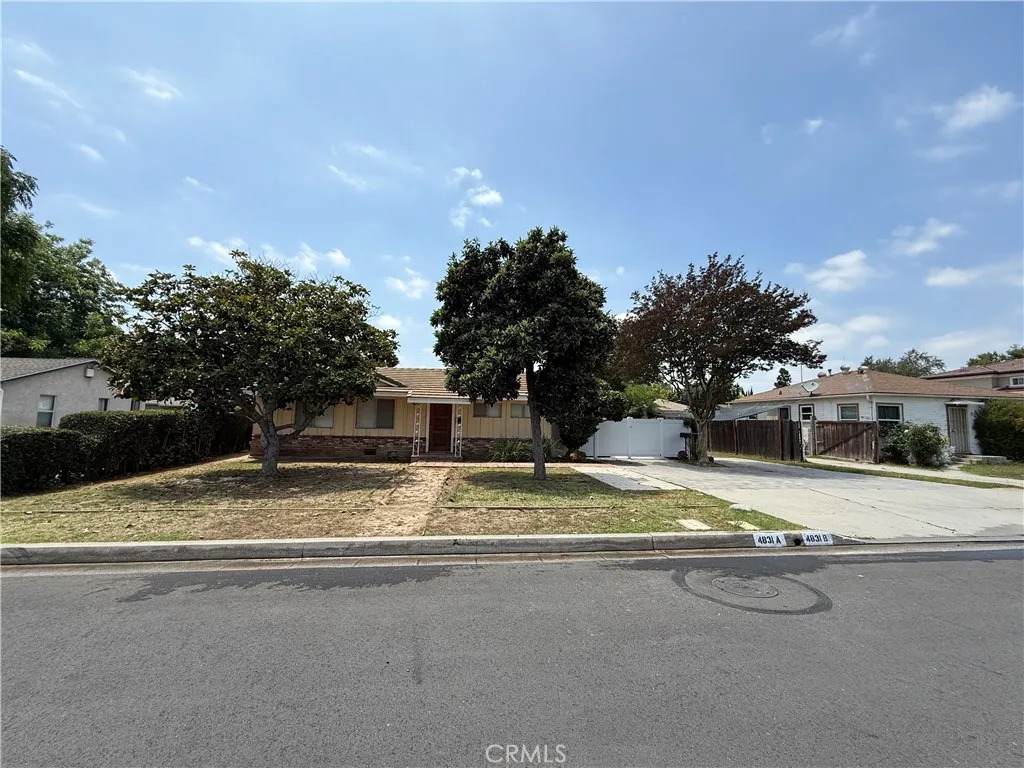 4831 Fiesta Ave - Photo 1