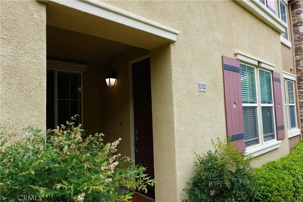 30505 Canyon Hills - Photo 1