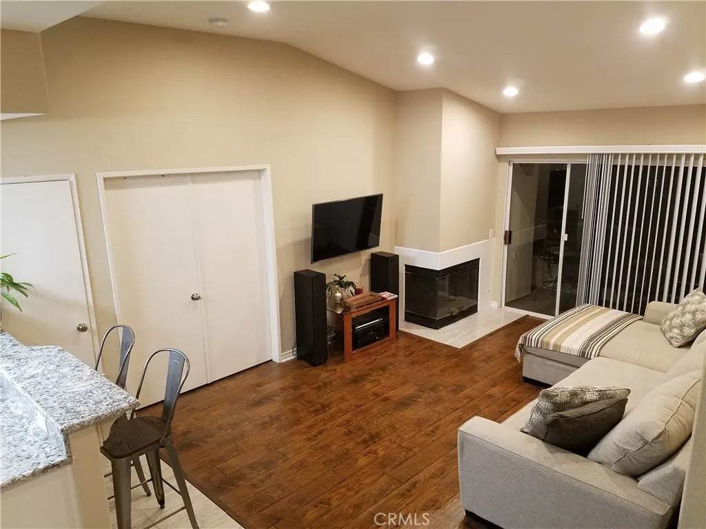 https://bt-photos.global.ssl.fastly.net/sandiego/orig_boomver_1_306728626-1.jpg