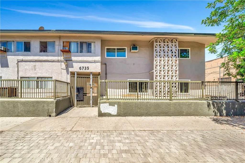 6735 Elmer - Photo 1