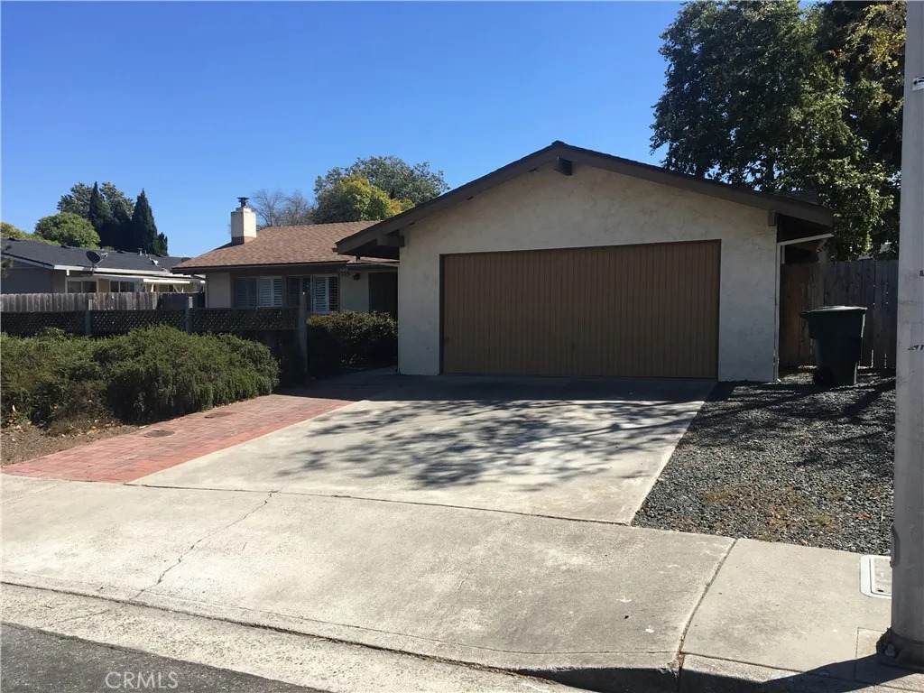 1559 Royal Way - Photo 1