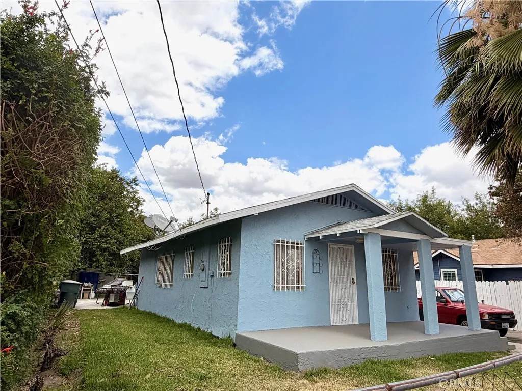 654 Olive - Photo 1
