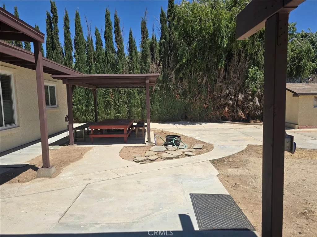 7215 Lyons - Photo 1