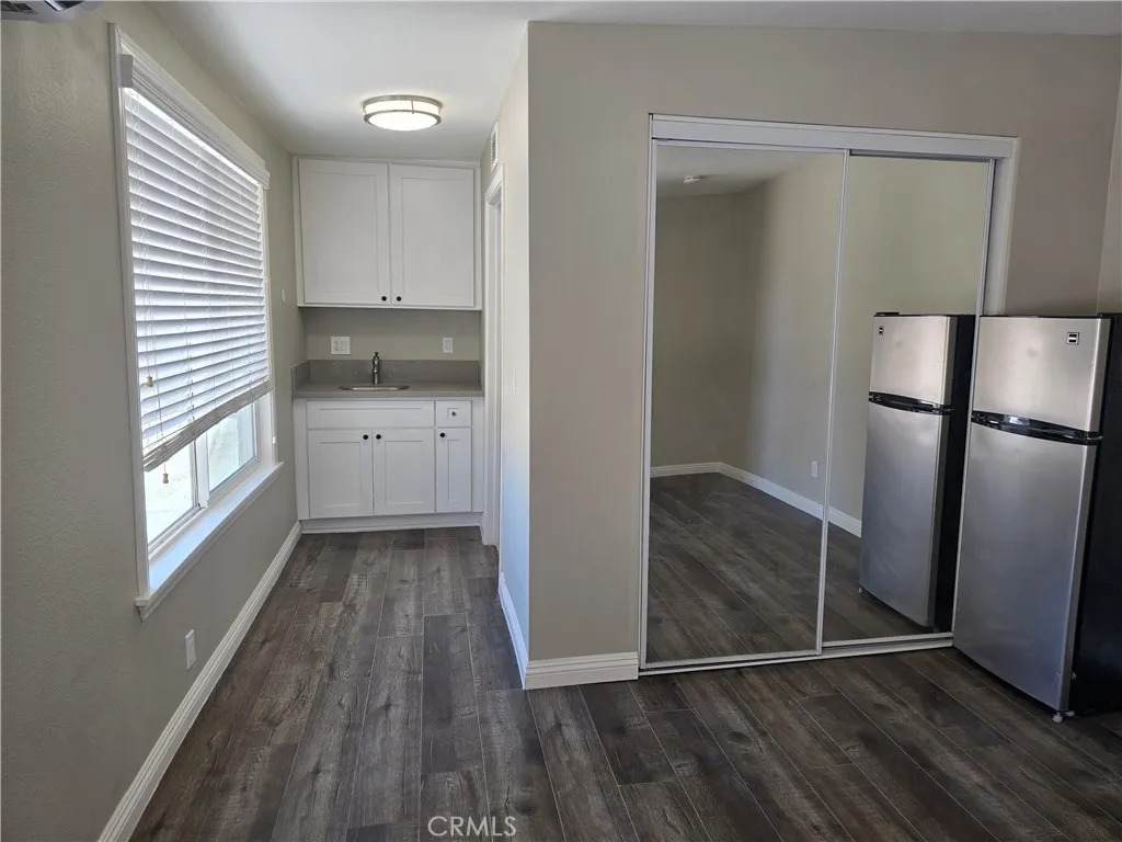 7215 Lyons - Photo 1