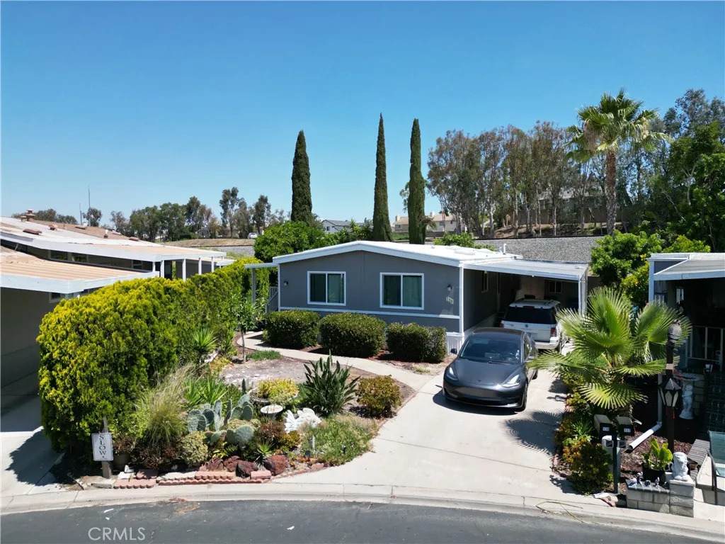 24001 Muirlands - Photo 1