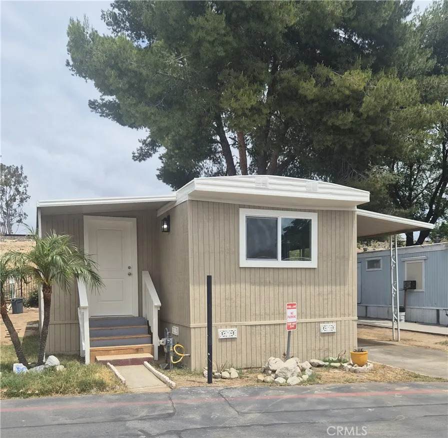 2640 W Rialto - Photo 1