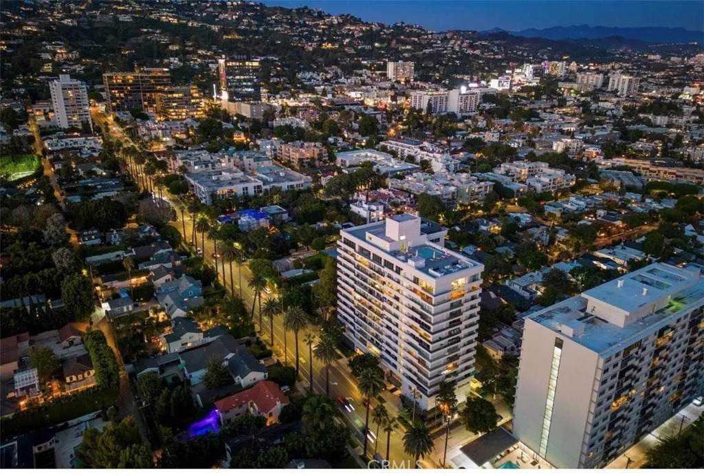 838 Doheny Drive - Photo 1