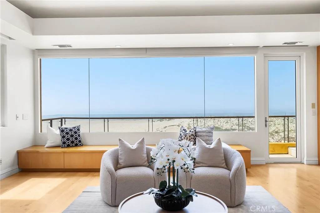 1554 Oceanfront - Photo 1
