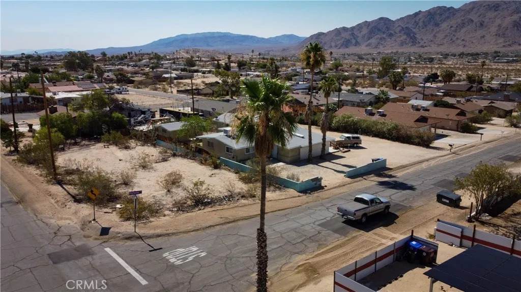 703 Sunnyslope - Photo 1
