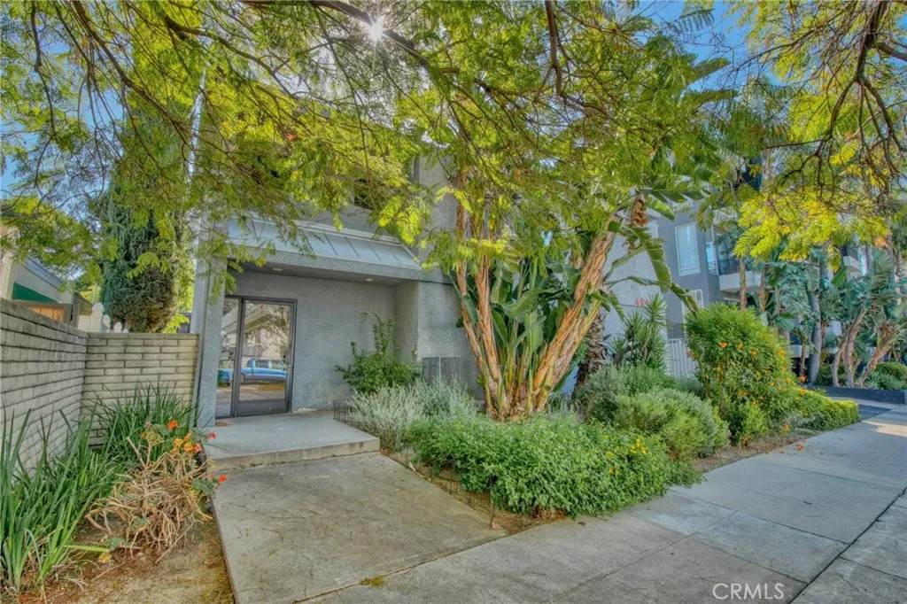 4546 Murietta Avenue - Photo 1