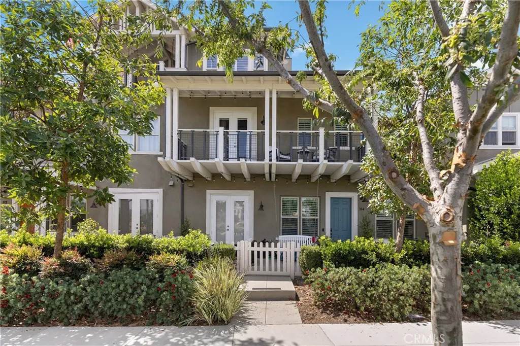 114 Sencillo Place - Photo 1