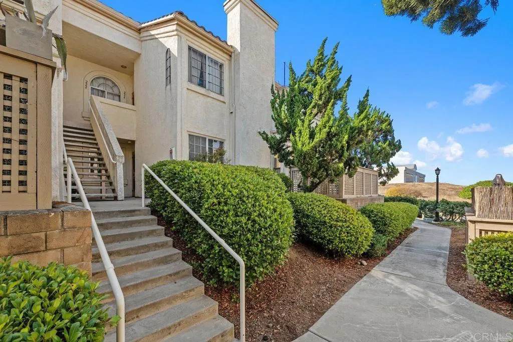 740 Breeze Hill Road - Photo 1