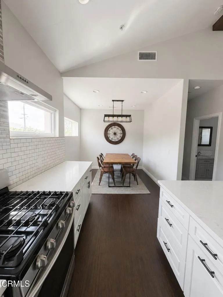 11000 Penrose Street - Photo 1