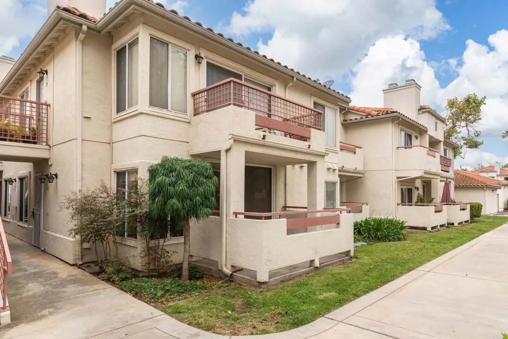 320 Isthmus Way - Photo 1