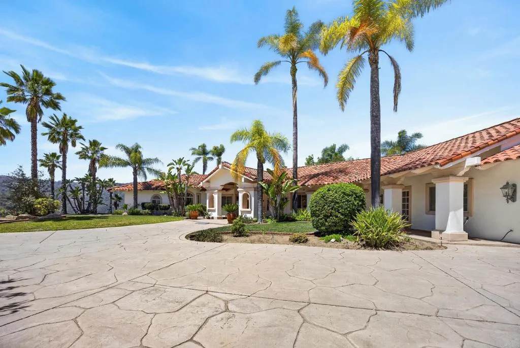 https://bt-photos.global.ssl.fastly.net/sandiego/orig_boomver_1_306736879-1.jpg