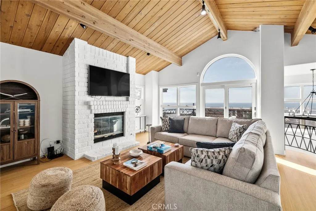 4104 Highland Avenue - Photo 1