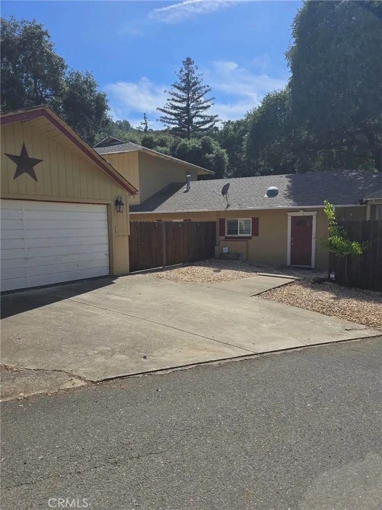 6515 Hohape - Photo 1