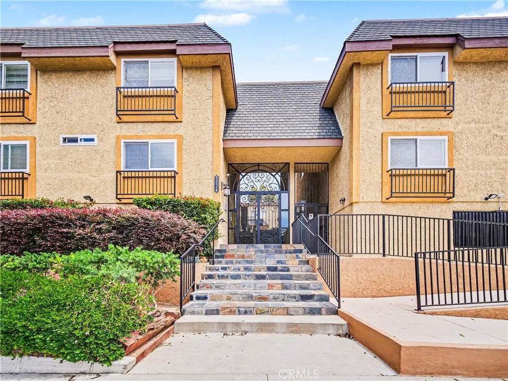5224 Denny - Photo 1