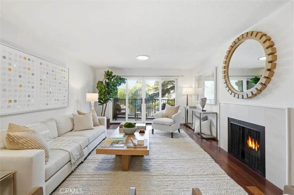 222 7th Street - Photo 1
