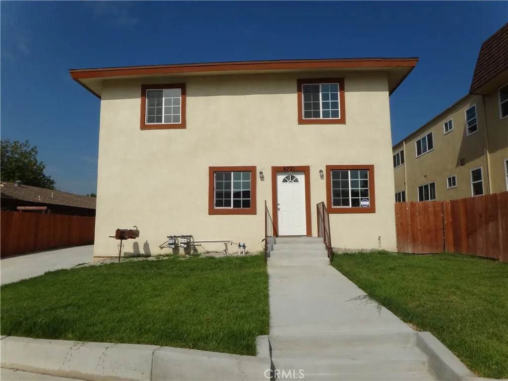 6721 Rosemead Boulevard - Photo 1