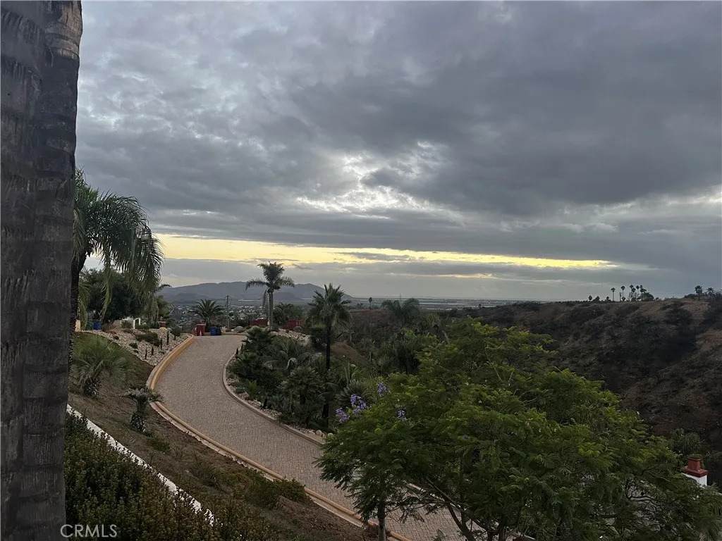https://bt-photos.global.ssl.fastly.net/sandiego/orig_boomver_1_306745394-1.jpg