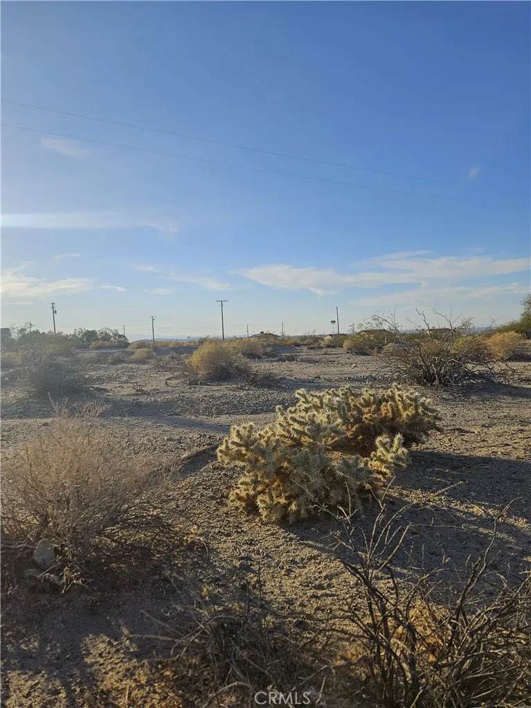 7024 Broad - Photo 1