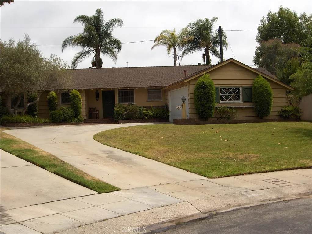 6424 Hedding St. - Photo 1