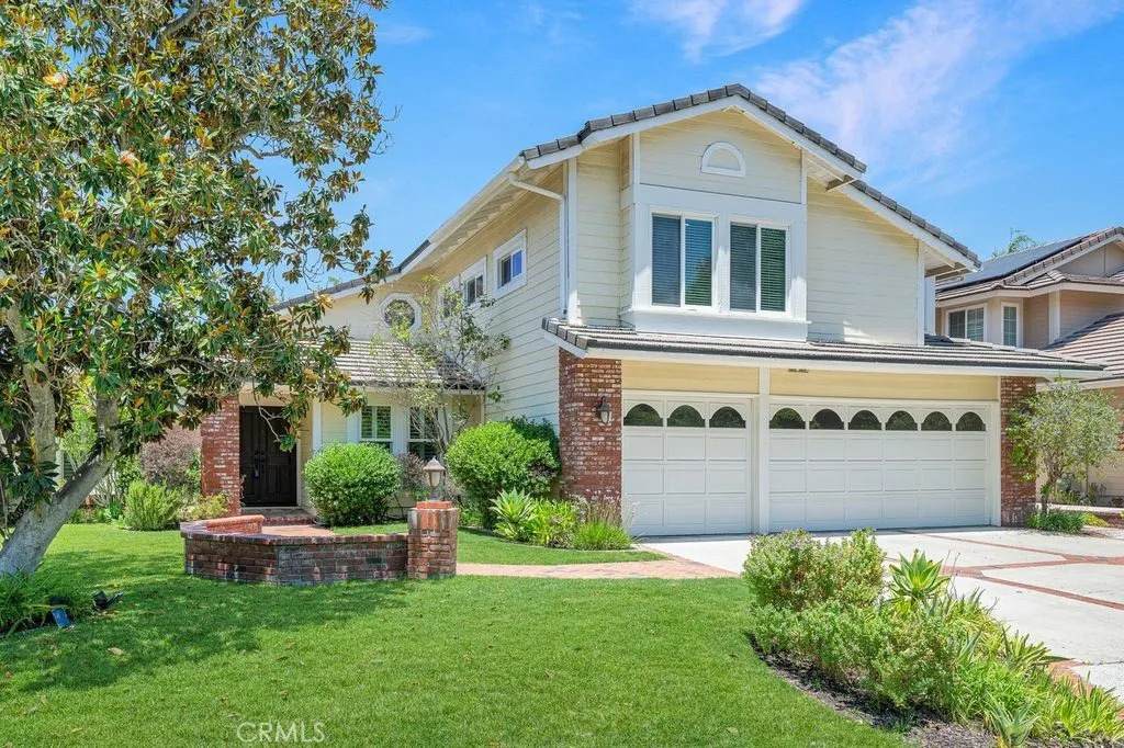 11 Pinewood Drive - Photo 1
