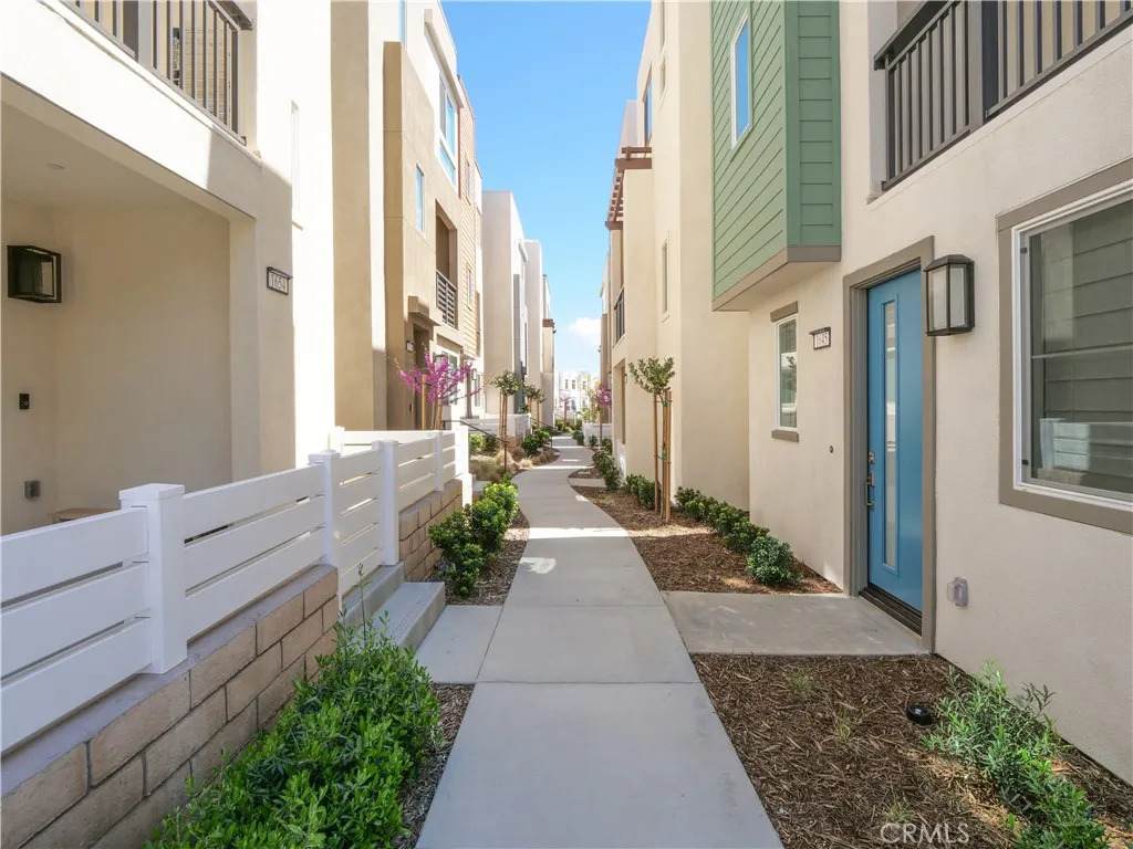 https://bt-photos.global.ssl.fastly.net/sandiego/orig_boomver_1_306748123-1.jpg