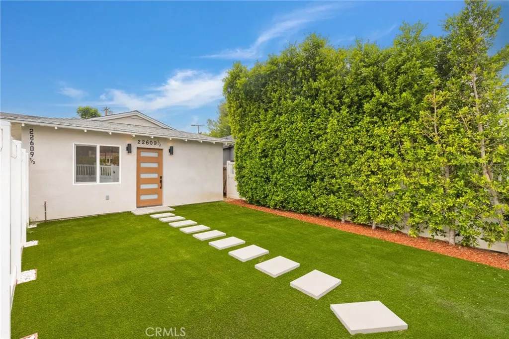 22609 Mariano Street - Photo 1