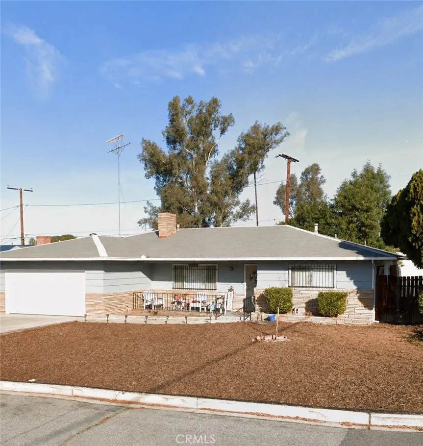 40490 Melrose Avenue - Photo 1