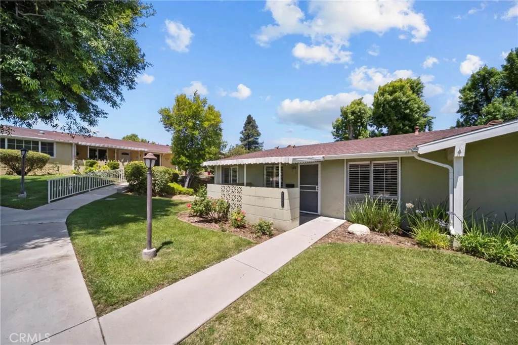 19157 Avenue Of The Oaks - Photo 1