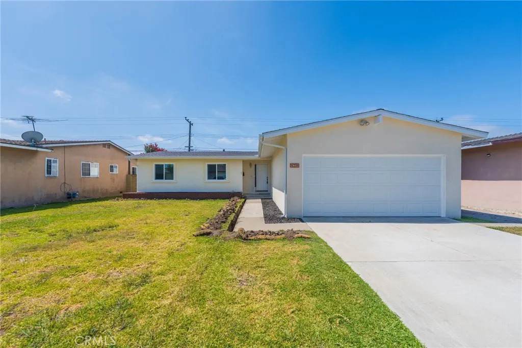 9230 Larkspur - Photo 1