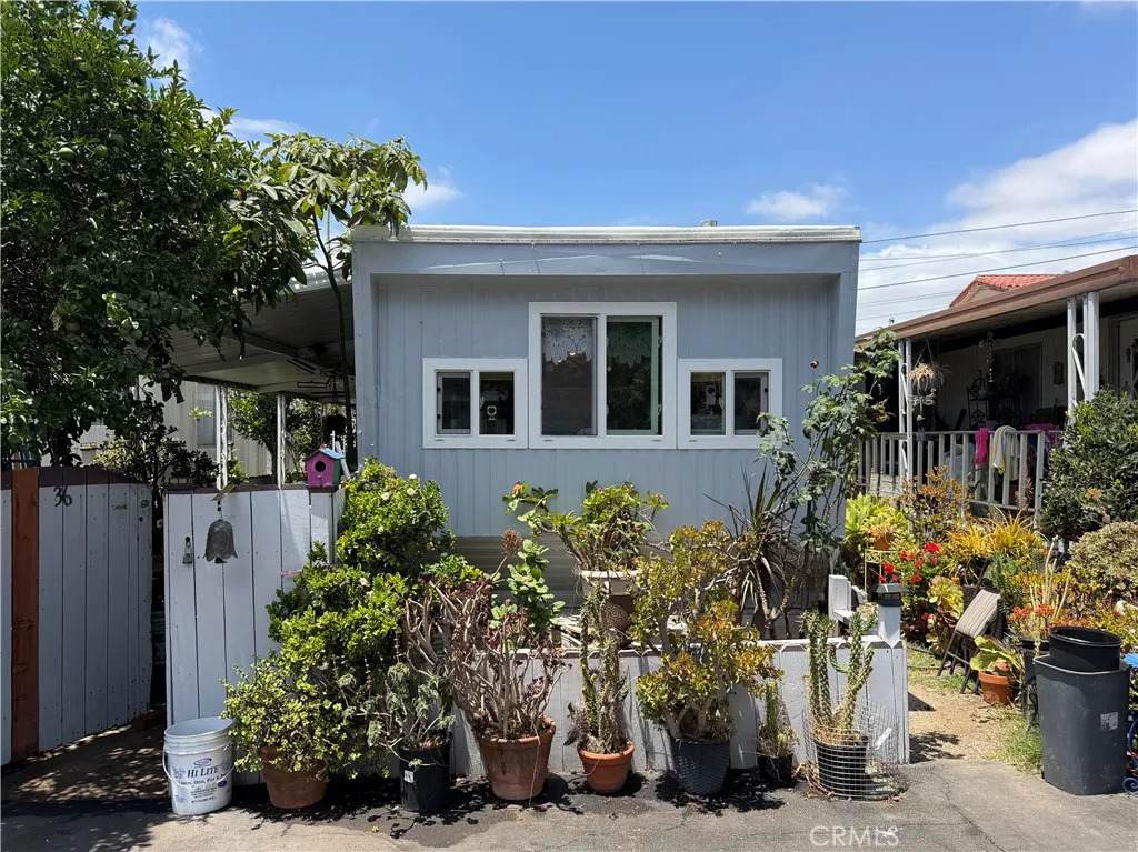 520 Carson - Photo 1