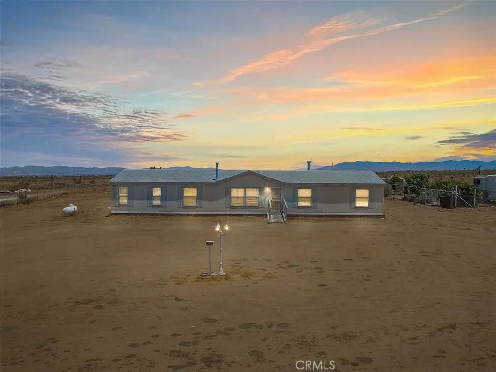 7625 Saratoga - Photo 1