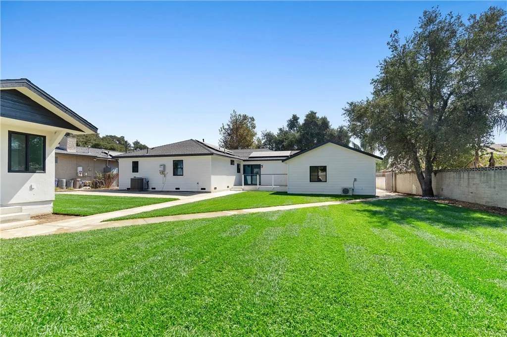 https://bt-photos.global.ssl.fastly.net/sandiego/orig_boomver_1_306758159-1.jpg