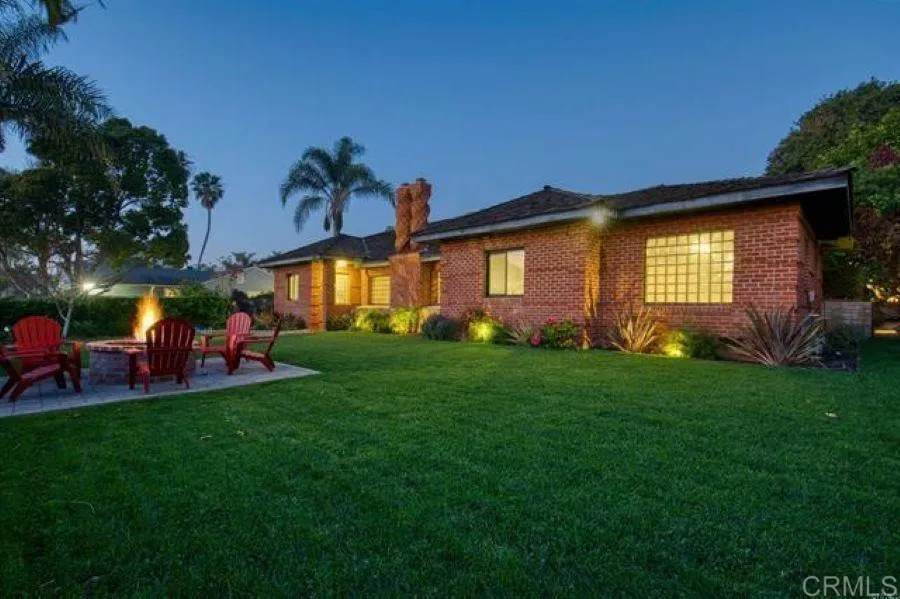 215 Vulcan Avenue - Photo 1