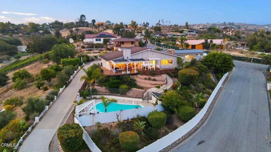 585 Otero Court - Photo 1