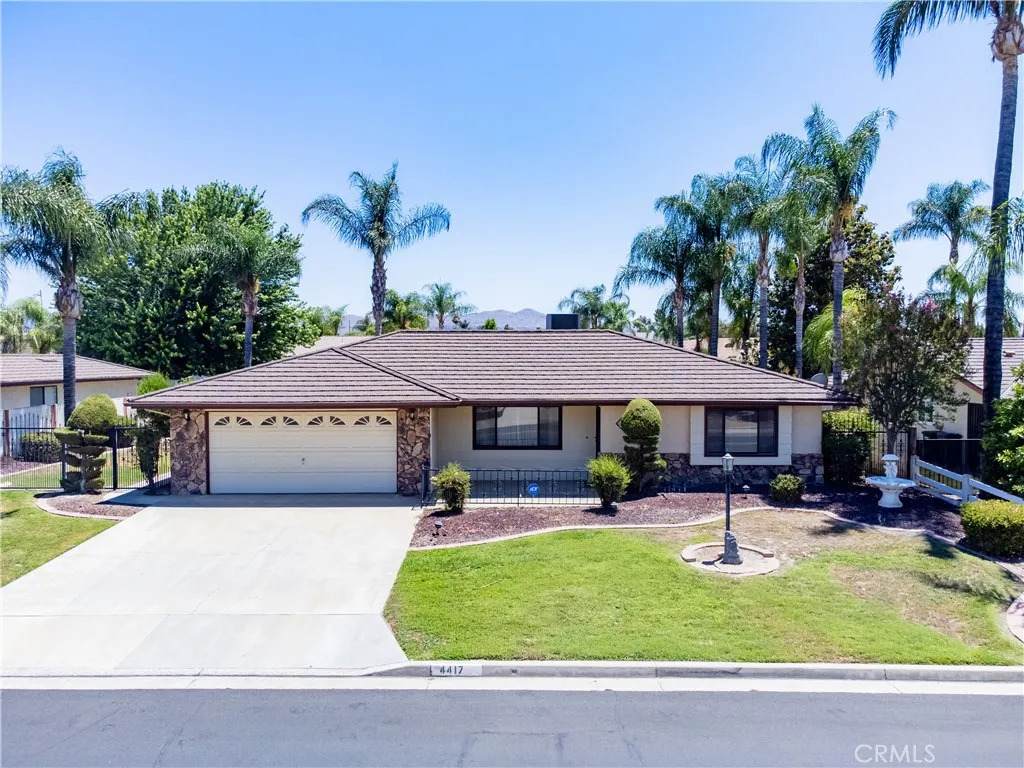 4417 Berkley - Photo 1