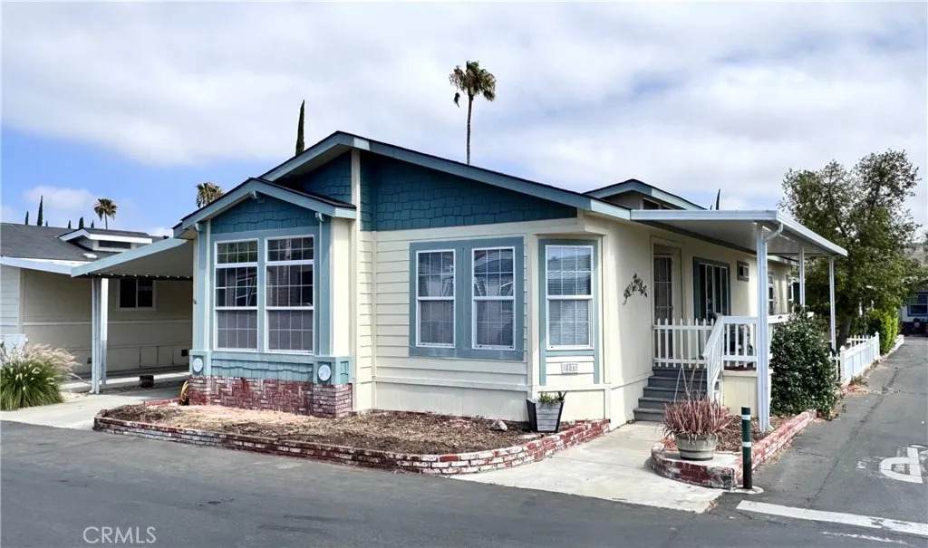 20401 Soledad Canyon - Photo 1