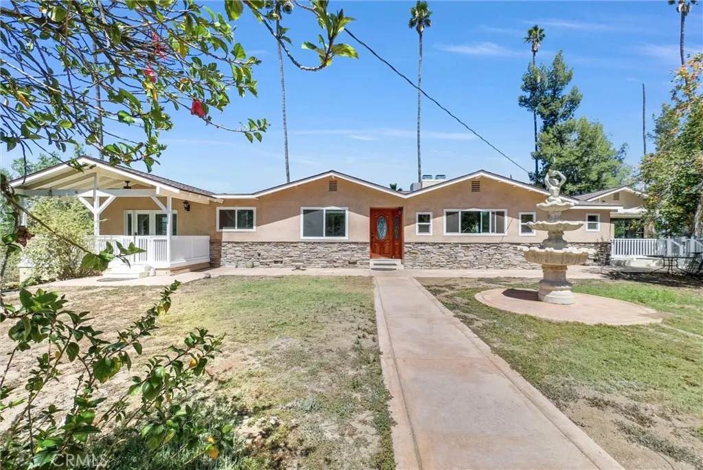 1505 Gratton Street - Photo 1