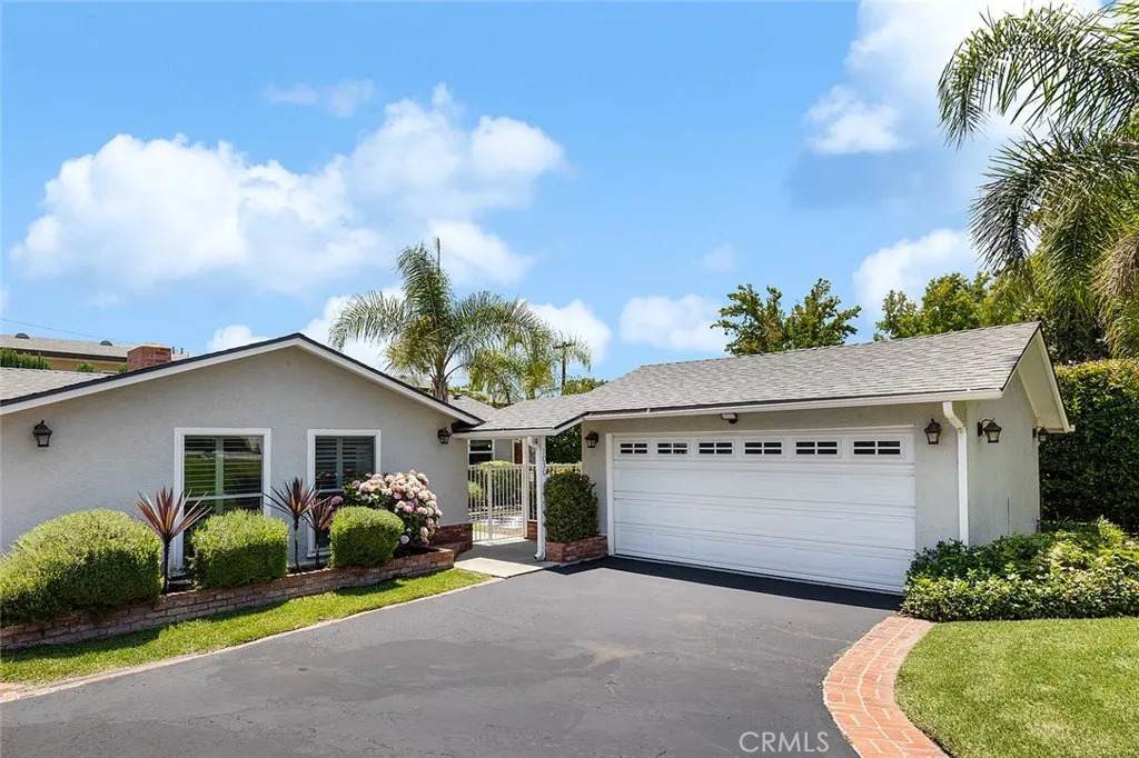 1030 Cynthia Avenue - Photo 1