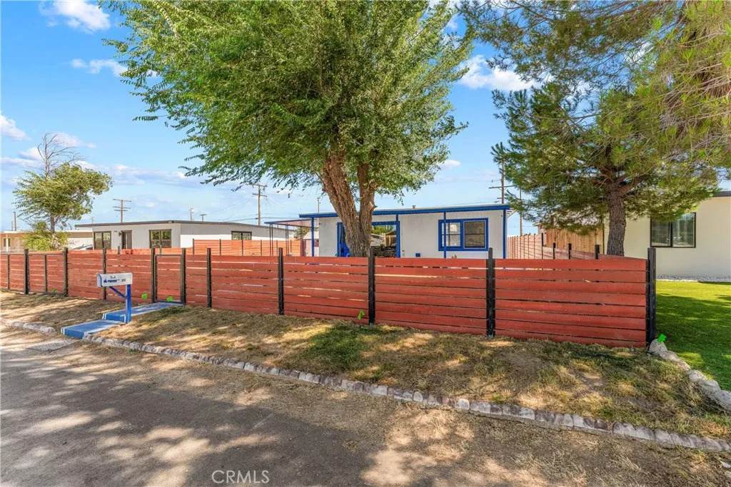 1544 Franklin Avenue - Photo 1