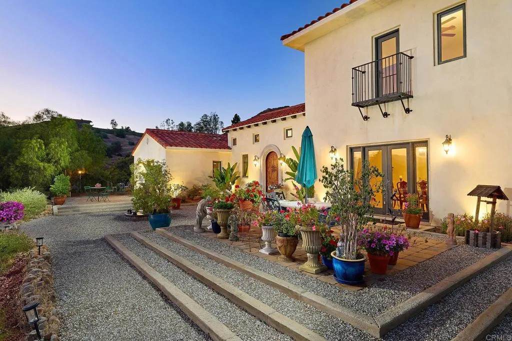 https://bt-photos.global.ssl.fastly.net/sandiego/orig_boomver_1_306760545-1.jpg