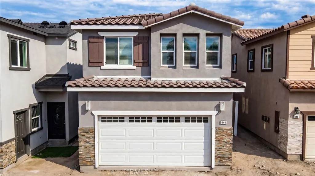644 Laurel Lane - Photo 1