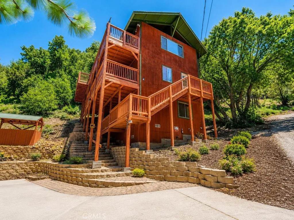 1412 Lassen - Photo 1